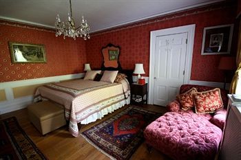 Melange Bed & Breakfast