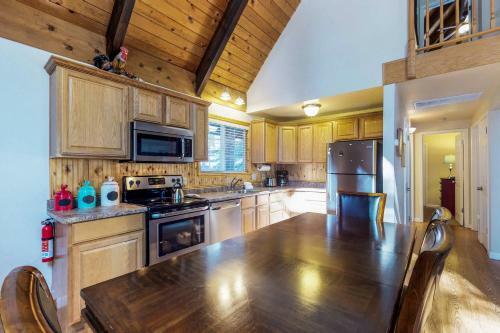 Charming Tahoe Chalet
