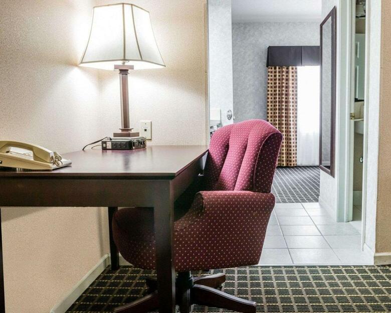 Hotel Econo Lodge Inn & Suites