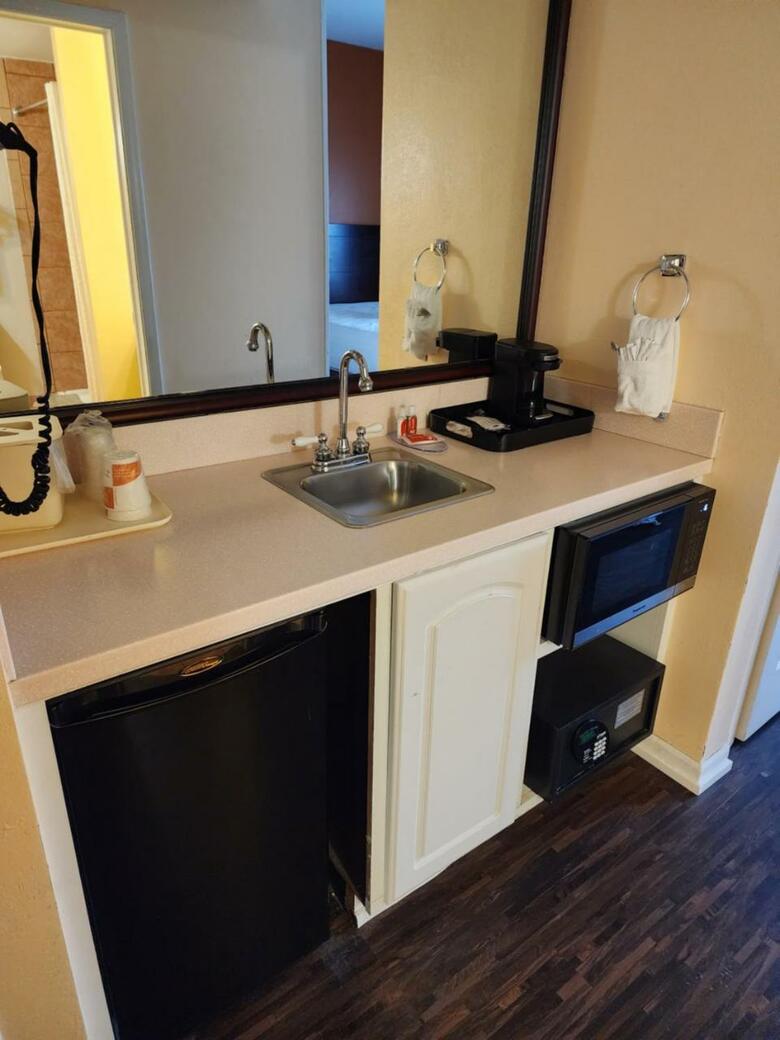 Hotel Econo Lodge Inn & Suites