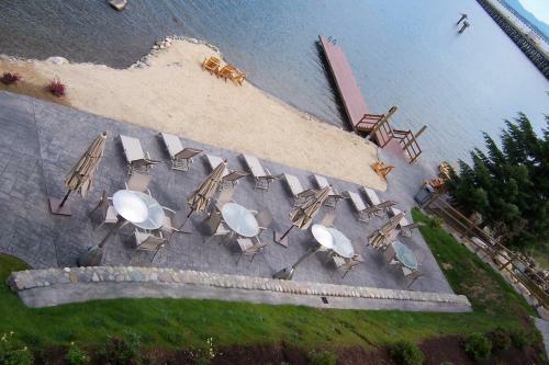 Lodge At Sandpoint