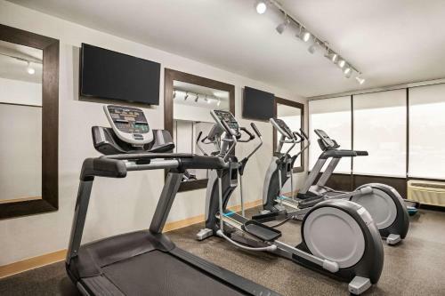 Posada La Quinta Inn & Suites Richmond Chesterfield