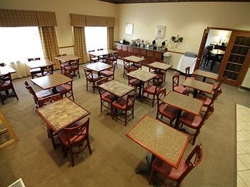 Hotel Town & Country Inn And Suites