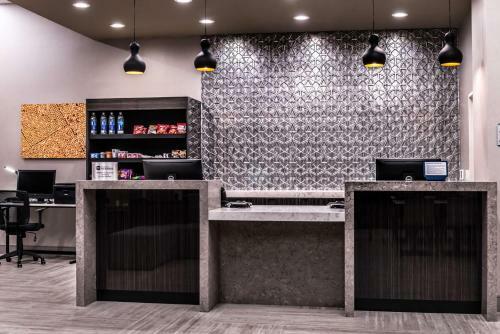 Best Western Plus Temecula Wine Country Hotel & Suites
