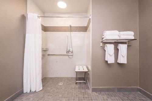 Best Western Plus Temecula Wine Country Hotel & Suites