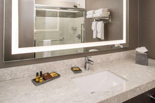 Best Western Plus Temecula Wine Country Hotel & Suites