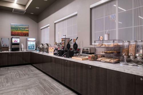 Best Western Plus Temecula Wine Country Hotel & Suites