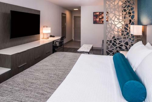 Best Western Plus Temecula Wine Country Hotel & Suites