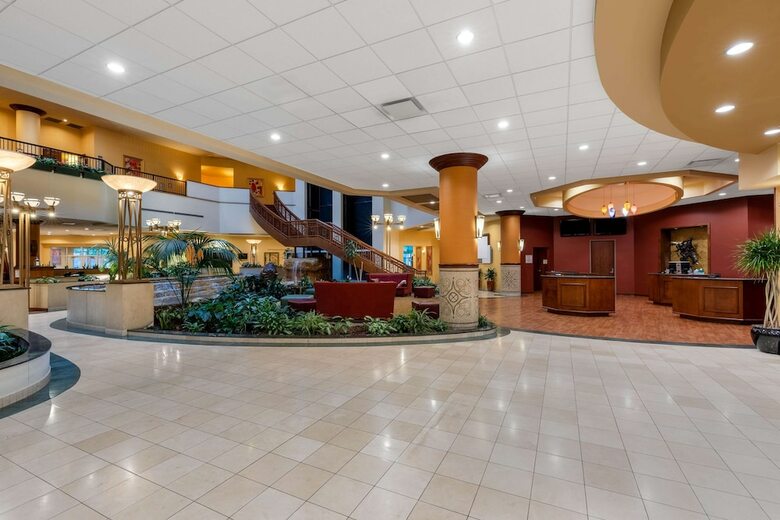 Hotel Wyndham Grand Oklahoma City Downtown