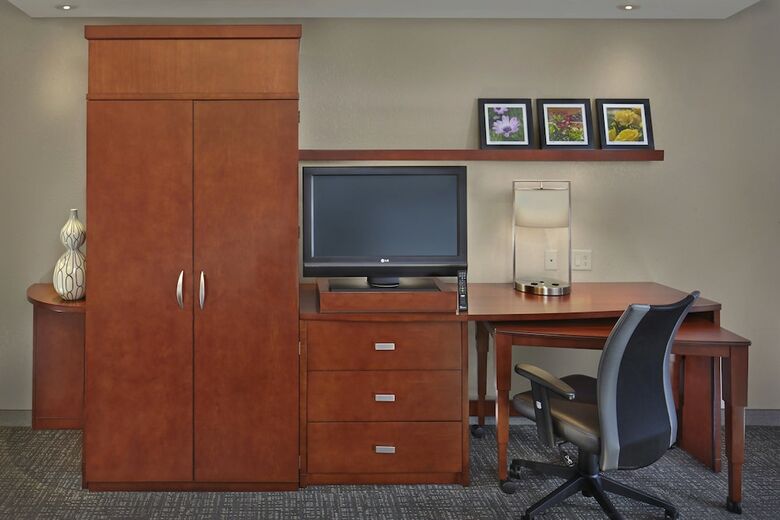 Hotel Courtyard By Marriott Stuart