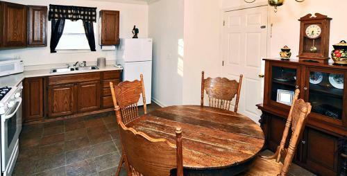 Elk Forge Bed And Breakfast