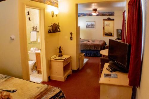 Hotel Elk Run Inn