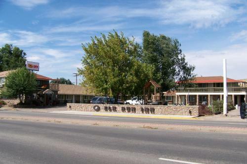 Hotel Elk Run Inn