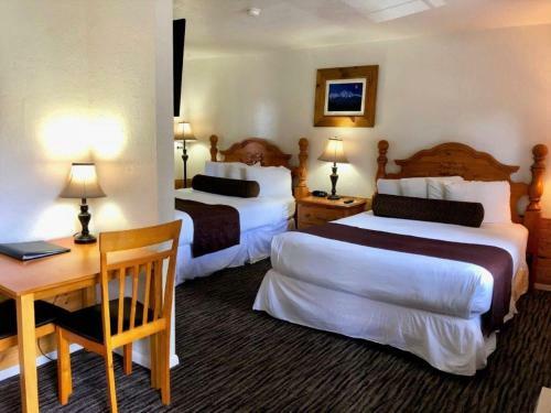 Hotel Shasta Inn