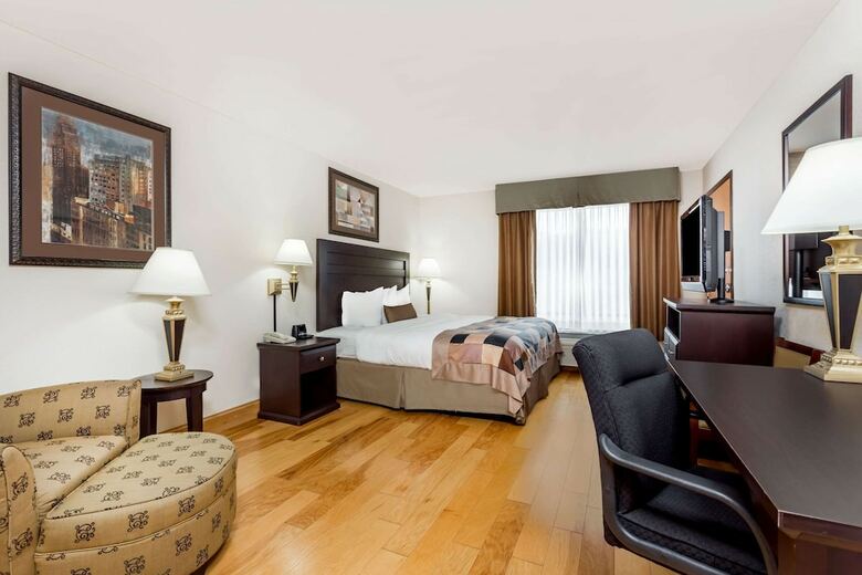 Hotel Wingate By Wyndham Lagrange