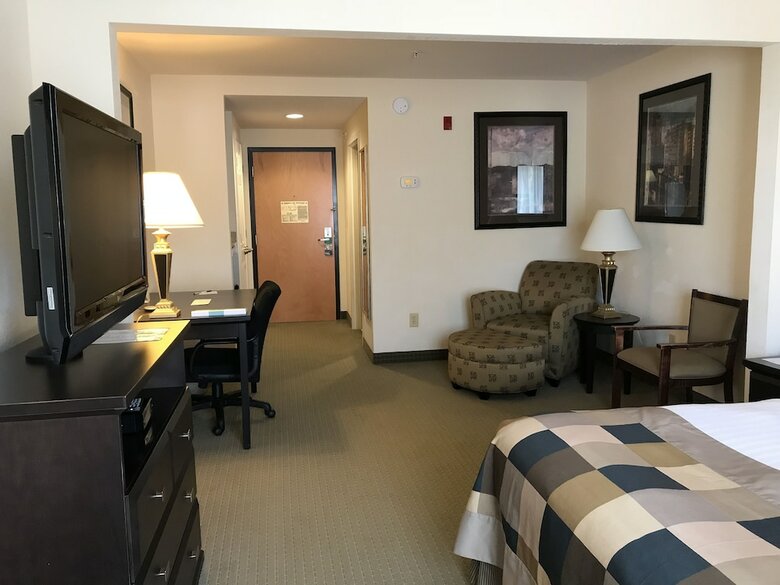 Hotel Wingate By Wyndham Lagrange