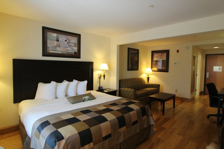 Hotel Wingate By Wyndham Lagrange