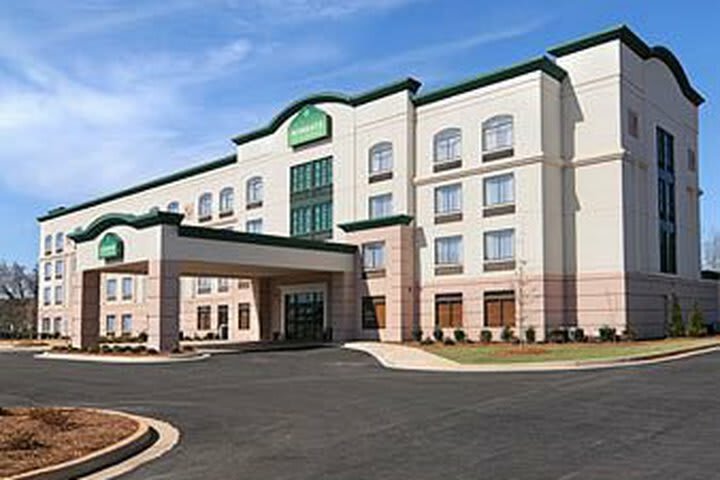 Hotel Wingate By Wyndham Lagrange