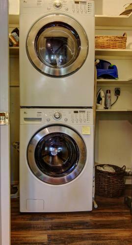 Leaning Oak Prd923 Home