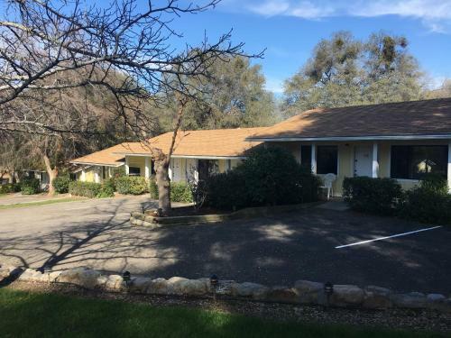 Lazy J Ranch Motel