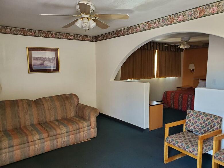Motel Knight's Inn Globe