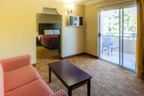 Motel Econo Lodge Inn & Suites Fallbrook Downtown