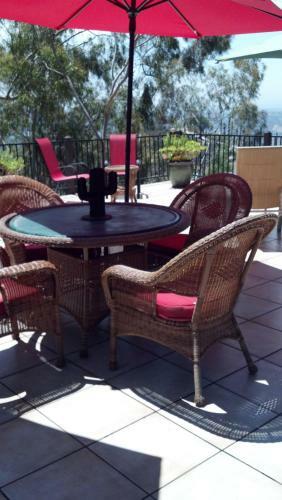 Hostal Rainbow Inn Bed And Breakfast