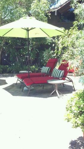 Hostal Rainbow Inn Bed And Breakfast
