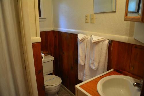 Lodge Whispering Pines Resort
