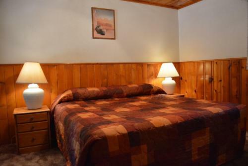 Lodge Whispering Pines Resort