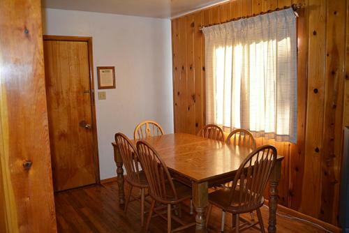 Lodge Whispering Pines Resort