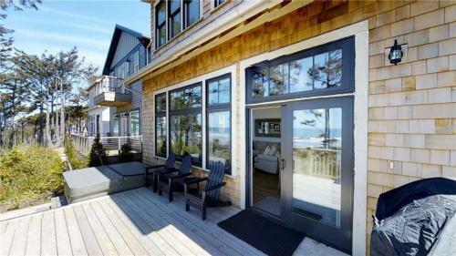 The West Winds Four-bedroom Home