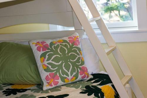 Koa Surf N Board Two-bedroom Home