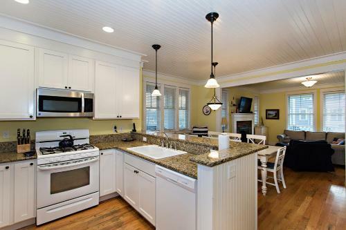 Anchors Away Four-bedroom Home