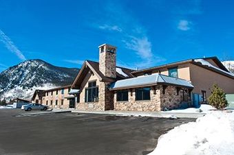 Hotel Alpine Inn