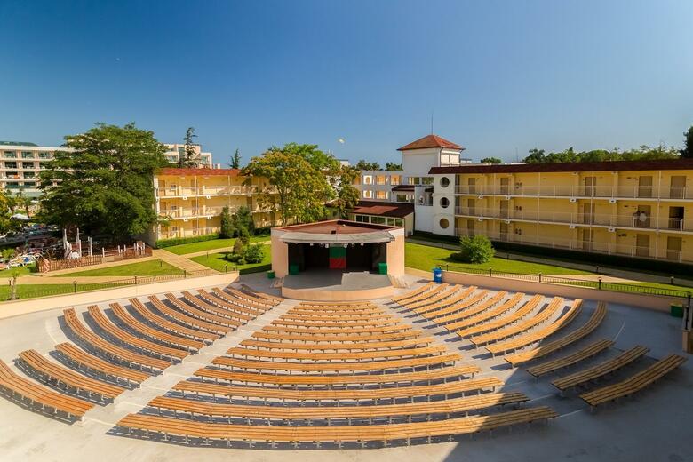 Hotel Riu Evrika