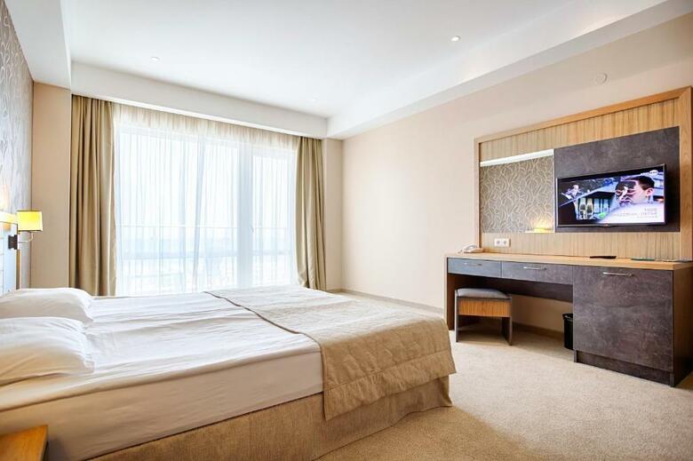 Hotel Riu Evrika