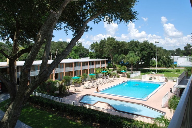 Hotel Howard Johnson Tropical Palms