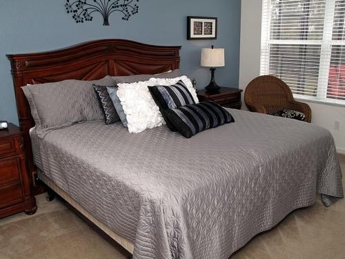 Comrow Villa 7724