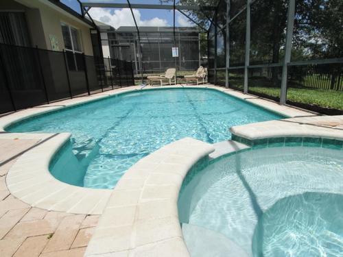 Comrow Villa 7739