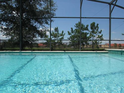 Comrow Villa 7739