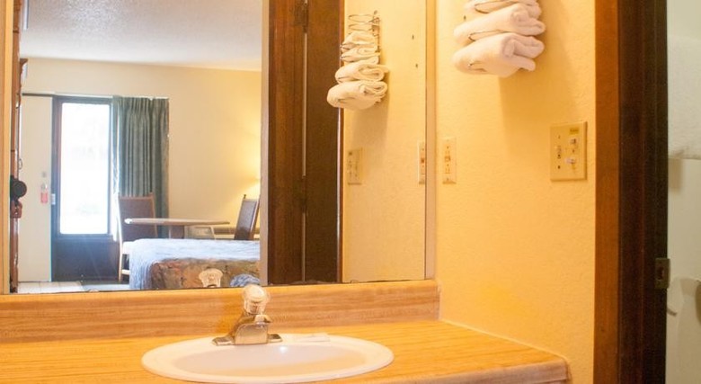 Golden Link Motel