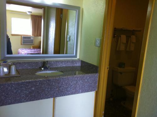 Motel Value Lodge