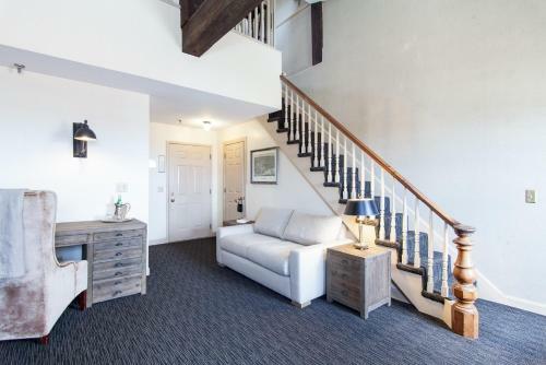 Hotel Garrison Inn