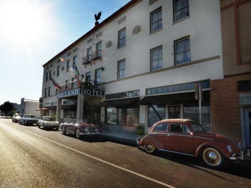 The Holland Hotel