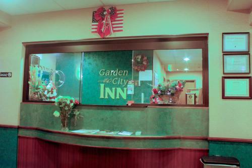Hotel Garden City Inn