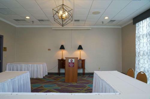 Hotel Best Western Plus Morristown Conference Center