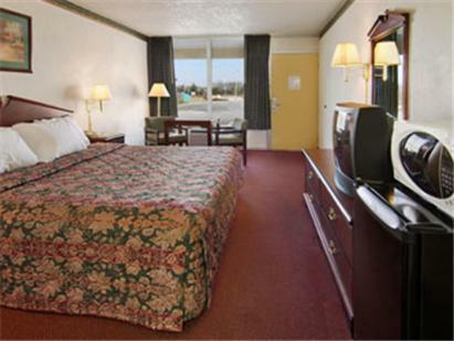 Motel Days Inn Dickson