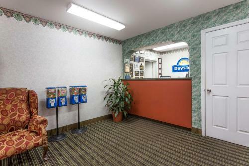 Motel Days Inn Dickson