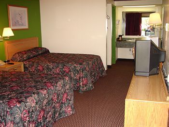 Motel Columbus Inn & Suites